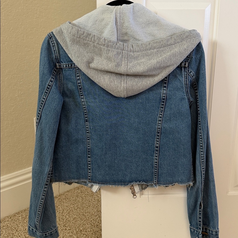 Veronica Beard Blue Jean Jacket with Gray Hoodie - Picture 3 of 6